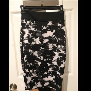 ARDEN B Skirt